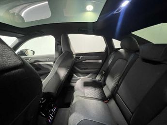 Audi A6 Saloon Launch Edition Plus TDI quattro 204 PS S tronic