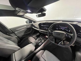 Audi A6 Saloon Launch Edition Plus TDI quattro 204 PS S tronic
