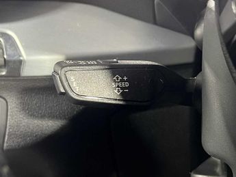 Audi Q2 S line 1.4 TFSI cylinder on demand  150 PS S tronic