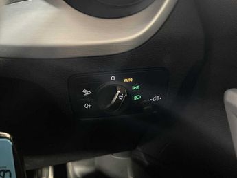 Audi Q2 S line 1.4 TFSI cylinder on demand  150 PS S tronic