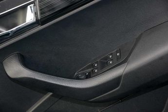 SKODA Karoq SUV 1.5 TSI (150ps) SE L ACT DSG