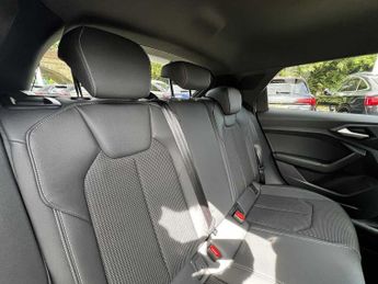 Audi A1 Sportback Black Edition 30 TFSI  110 PS S tronic