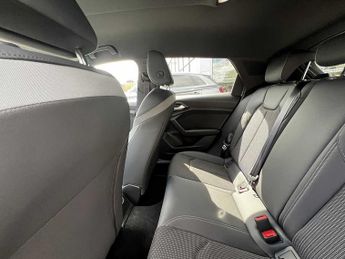 Audi A1 Sportback Black Edition 30 TFSI  110 PS S tronic