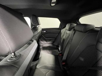 Audi A1 Sportback S line 30 TFSI  116 PS S tronic