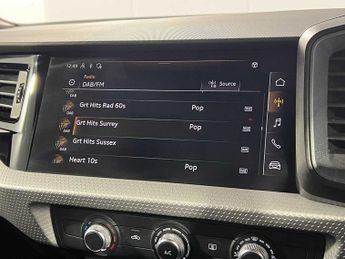 Audi A1 Sportback S line 30 TFSI 110 PS S tronic