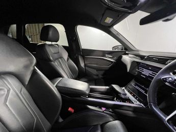 Audi e-tron S line 50 quattro 230,00 kW