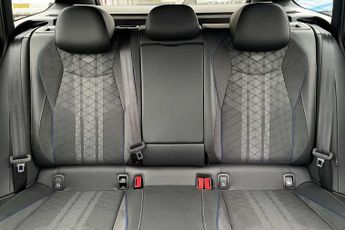 Volkswagen Passat 1.5 TSI eHybrid R-Line 5dr DSG