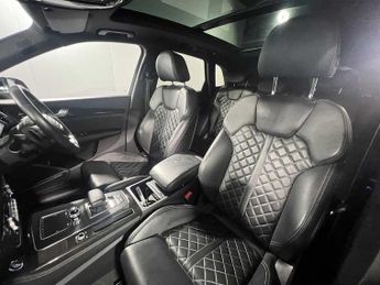 Audi Q5 Vorsprung Competition 55 TFSI e quattro 367 PS S tronic