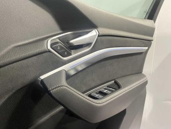 Audi e-tron Black Edition 50 quattro 230,00 kW