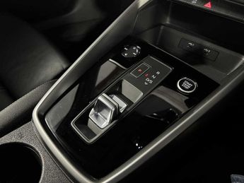 Audi A3 Saloon S line 35 TFSI  150 PS S tronic