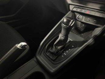 Audi A1 Sportback S line 35 TFSI  150 PS S tronic