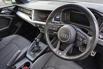 Audi A1 Sportback S line 25 TFSI  95 PS S tronic