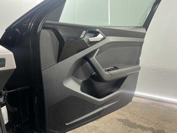 Audi A1 Sportback S line 35 TFSI 150 PS S tronic