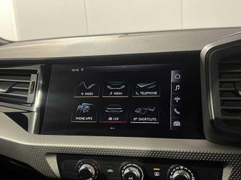 Audi A1 Sportback S line 35 TFSI 150 PS S tronic