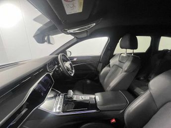 Audi A6 Avant Black Edition 40 TFSI  204 PS S tronic