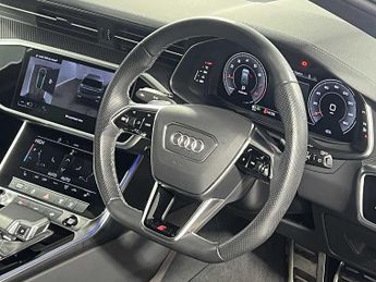Audi A6 Avant Black Edition 40 TFSI  204 PS S tronic