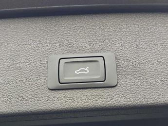 Audi Q2 S line 35 TFSI  150 PS S tronic