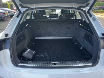 Audi e-tron 55 quattro 300,00 kW