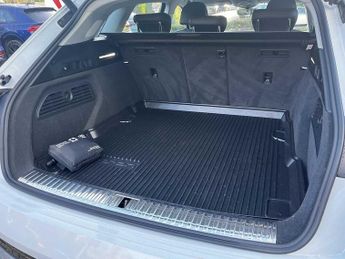 Audi e-tron 55 quattro 300,00 kW