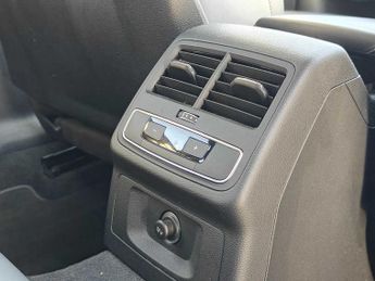 Audi A4 S line 40 TFSI  204 PS S tronic