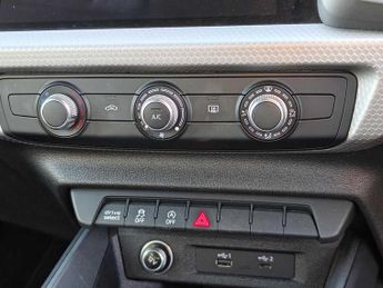 Audi A1 Sportback S line 35 TFSI  150 PS S tronic