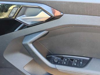 Audi A1 Sportback S line 35 TFSI  150 PS S tronic