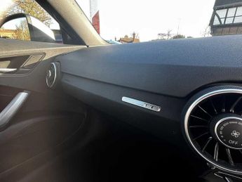 Audi TT Coup- S line 40 TFSI  197 PS S tronic