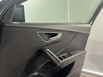 Audi Q2 S line 1.4 TFSI cylinder on demand  150 PS S tronic