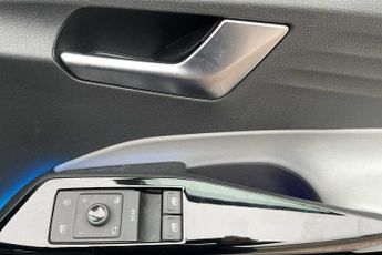 Volkswagen ID.3 150kW Business Pro Performance 58kWh 5dr Auto