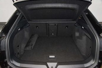 Volkswagen ID.4 128kW Family Pro 77kWh 5dr Auto [135kW Ch]