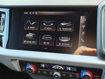 Audi A1 Sportback Black Edition 35 TFSI  150 PS S tronic