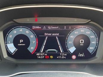 Audi Q3 S line 35 TFSI  150 PS S tronic