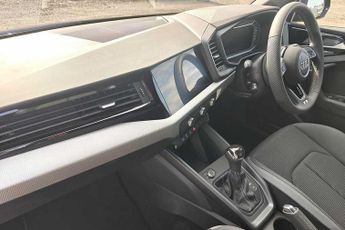 Audi A1 Sportback S line 30 TFSI  116 PS S tronic