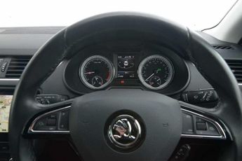 SKODA Octavia Estate (2017) 2.0 TDI (150PS) SE L DSG