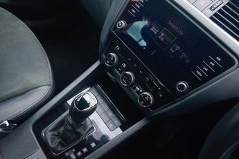 SKODA Octavia Estate (2017) 2.0 TDI (150PS) SE L DSG