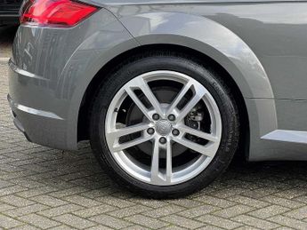 Audi TT Coup- Sport 40 TFSI  197 PS S tronic