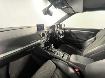 Audi A3 Cabriolet S line 1.5 TFSI cylinder on demand  150 PS S tronic