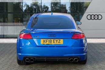 Audi TT S Coup- Black Edition 2.0 TFSI quattro 310 PS S tronic