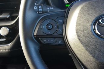 Toyota Corolla Touring Sport 1.8 Hybrid Design 5dr CVT