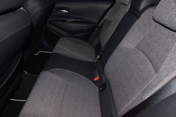Toyota Corolla Touring Sport 1.8 Hybrid Design 5dr CVT