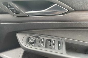 Volkswagen Golf 1.5 eTSI 150 Style 5dr DSG
