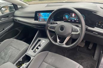 Volkswagen Golf 1.5 eTSI 150 Style 5dr DSG