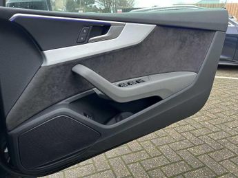 Audi A5 Cabriolet S line 2.0 TFSI quattro 252 PS S tronic