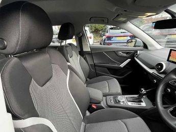 Audi Q2 Sport 35 TFSI  150 PS S tronic