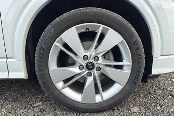 Audi Q2 S line 35 TFSI  150 PS S tronic