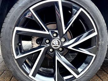 SKODA Kamiq 1.0 TSI 110 Monte Carlo 5dr DSG