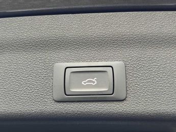 Audi A6 Avant Black Edition 40 TFSI  204 PS S tronic