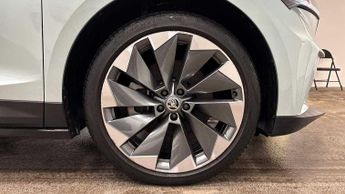 SKODA Enyaq Iv 150kW 80 Lounge 82kWh 5dr Auto