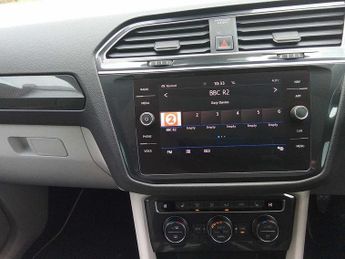 Volkswagen Tiguan 2.0 TSI 180PS SEL 4Motion DSG