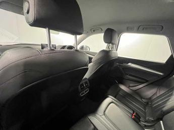 Audi Q5 Sport 50 TFSI e quattro 299 PS S tronic